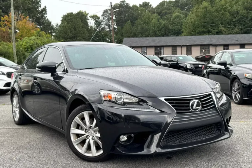 2015 Lexus IS 250 photo 1