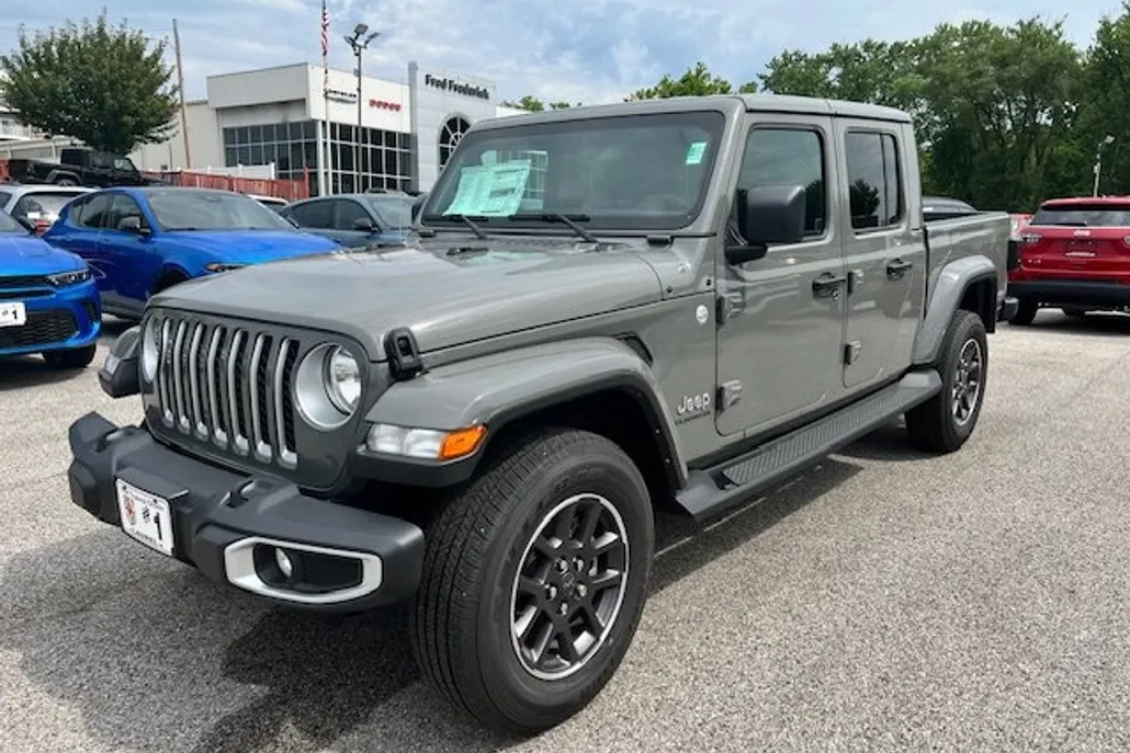 2022 Jeep Gladiator Overland photo 1