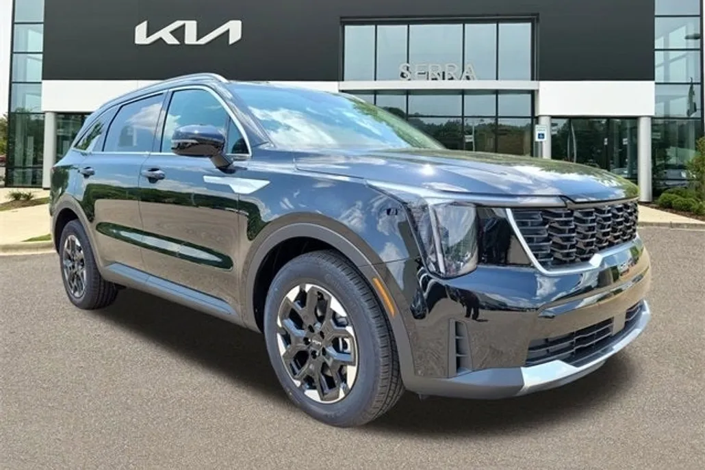 2025 Kia Sorento S photo 1
