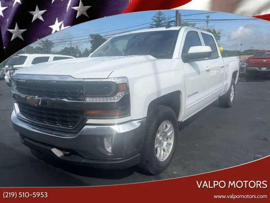 2017 Chevrolet Silverado 1500 LT photo 1