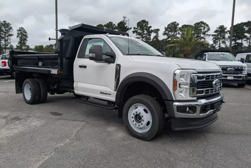 2024 Ford F-550 XL photo 1