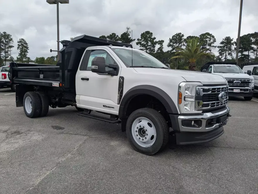 2024 Ford F-550 XL photo 1