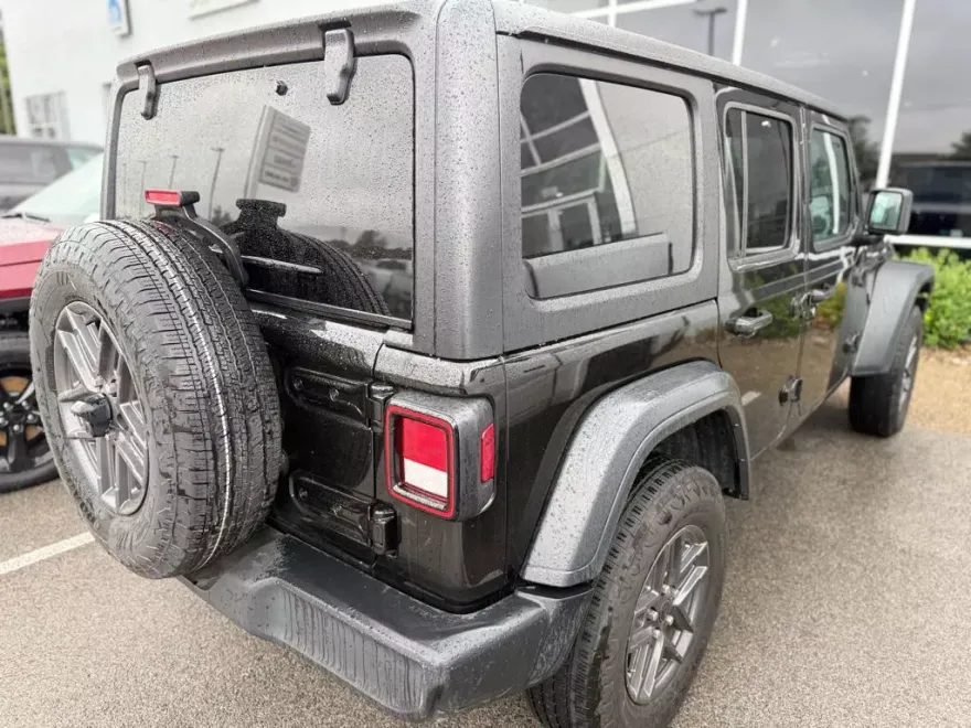 2024 Jeep Wrangler Sport S photo 1