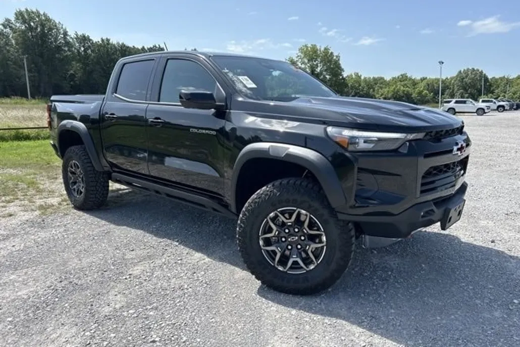 2024 Chevrolet Colorado ZR2 photo 1