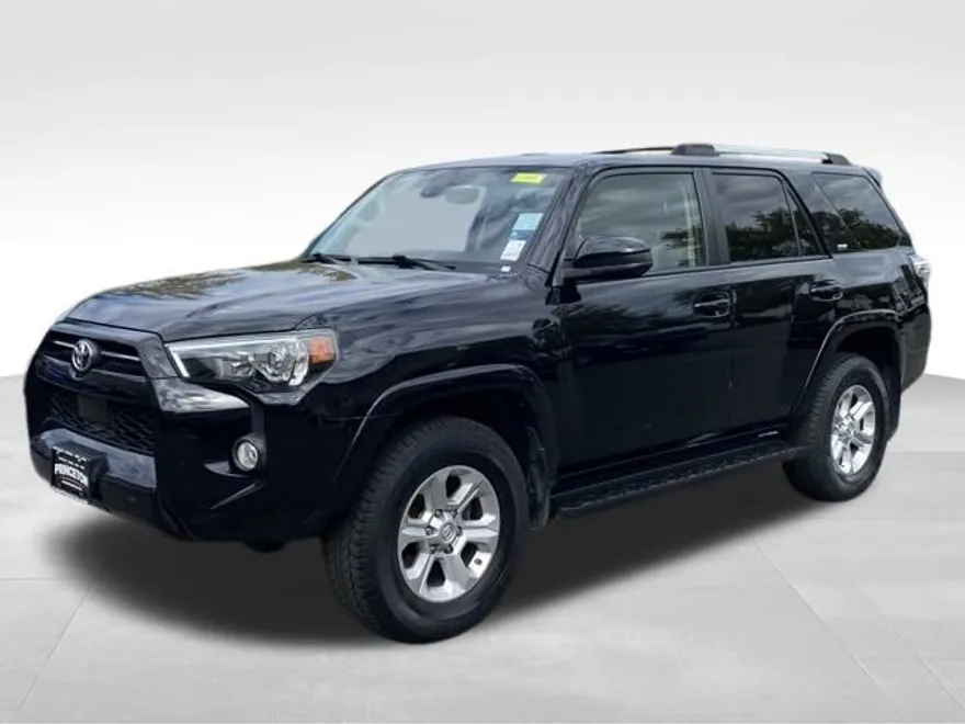 2020 Toyota 4Runner SR5 photo 1