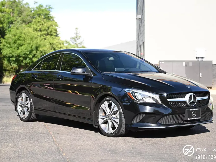 2019 Mercedes Benz CLA 250 4MATIC photo 1