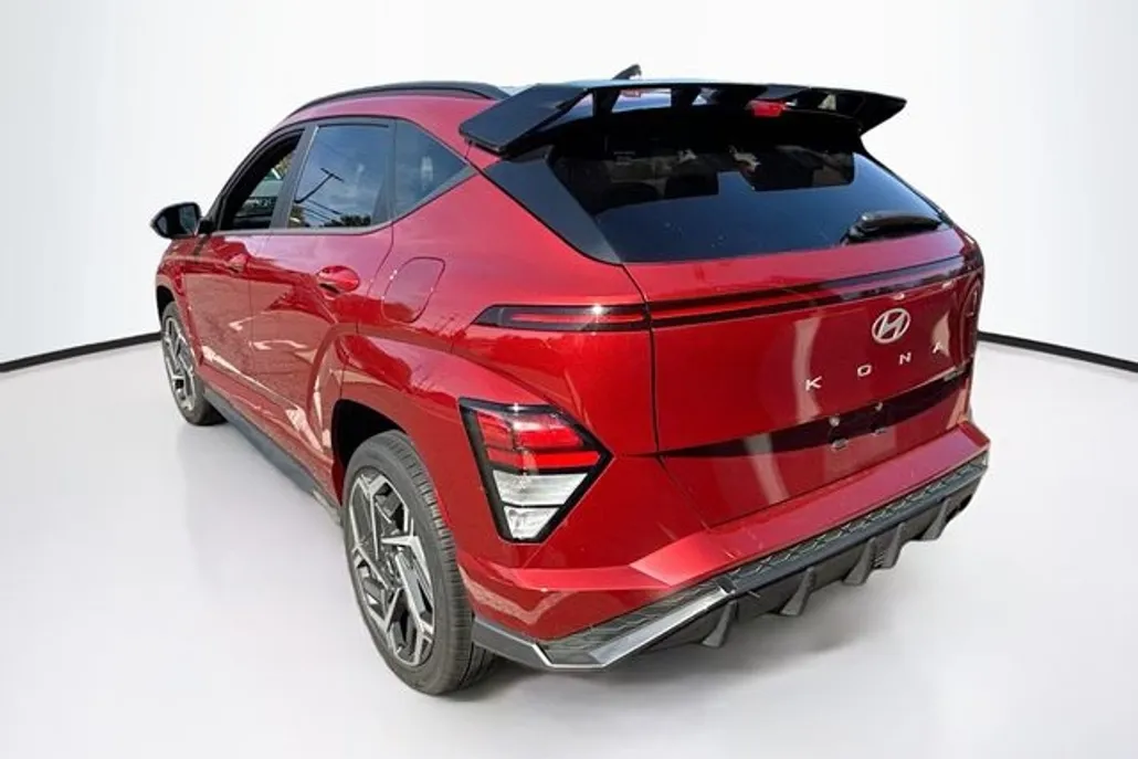 2024 Hyundai Kona N Line photo 1