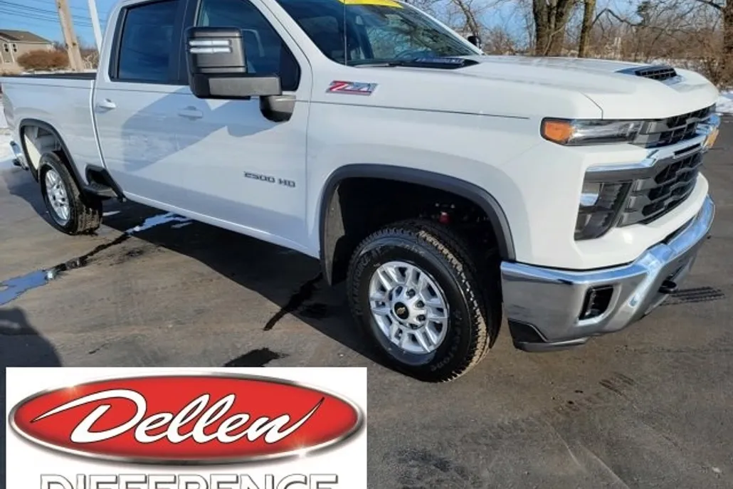 2025 Chevrolet Silverado 2500HD LT photo 1