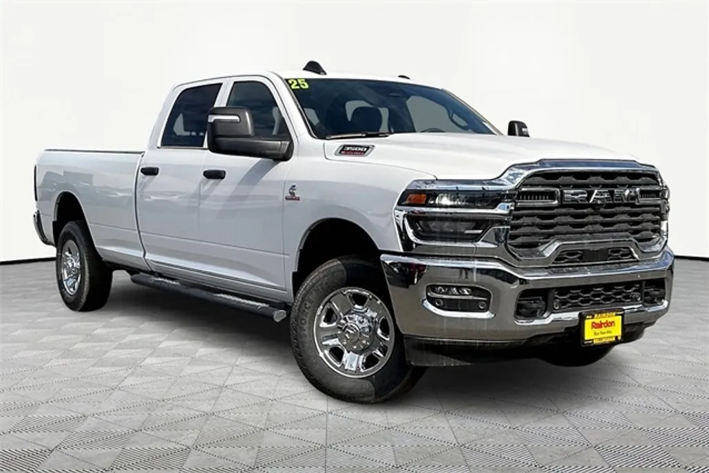 2025 Ram 3500 Tradesman photo 1