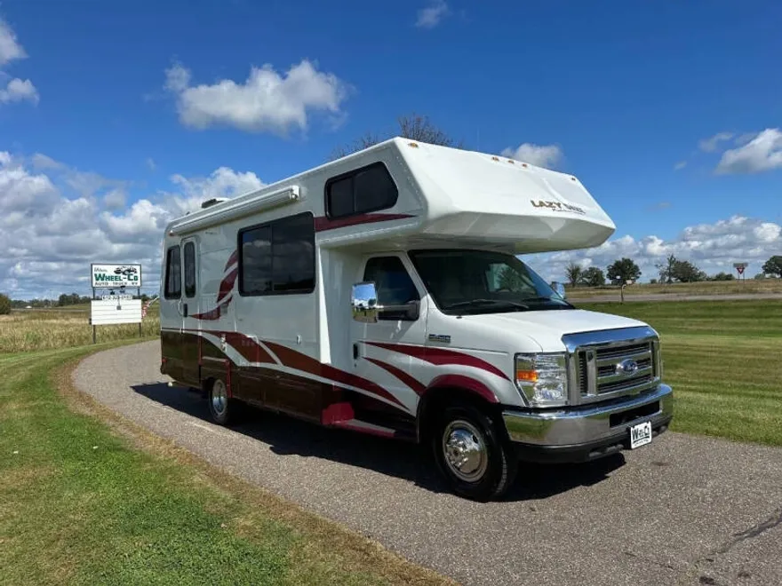 2017 Ford E-450 photo 1