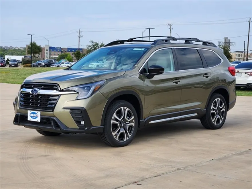 2025 Subaru Ascent Limited photo 1