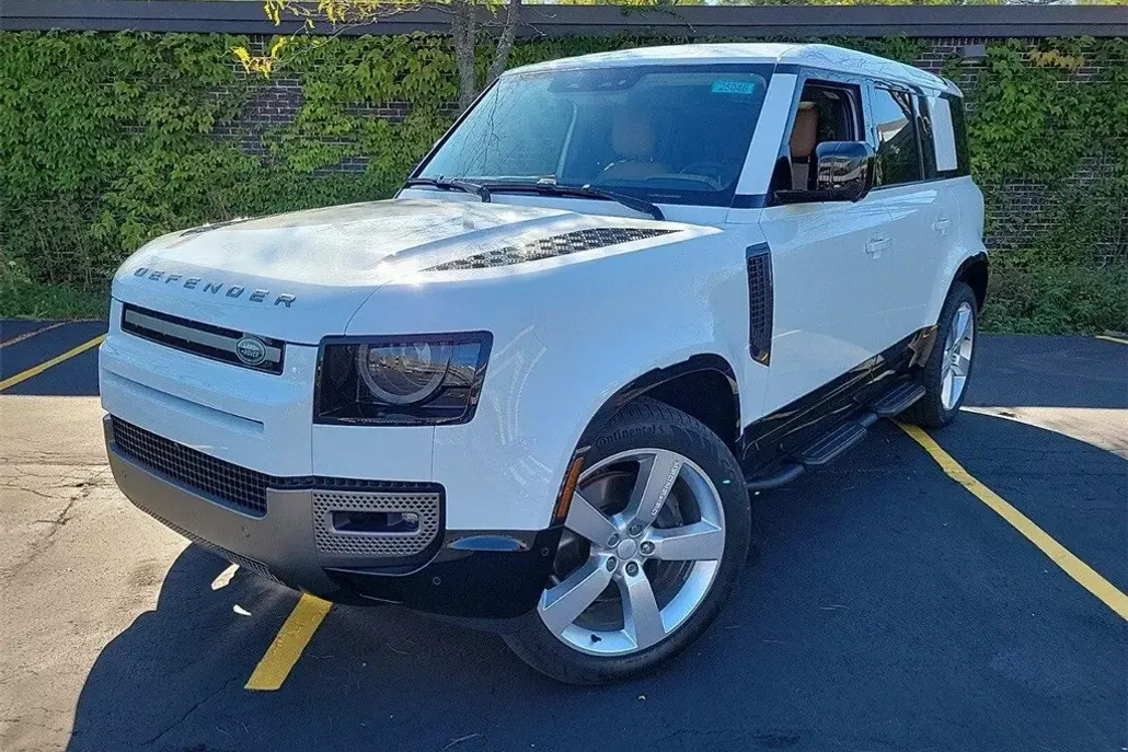 2025 Land Rover Defender 110 X-Dynamic SE photo 1