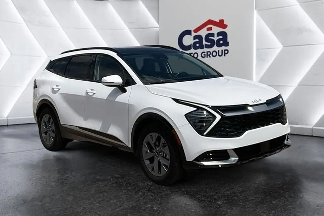 2025 Kia Sportage SX photo 1