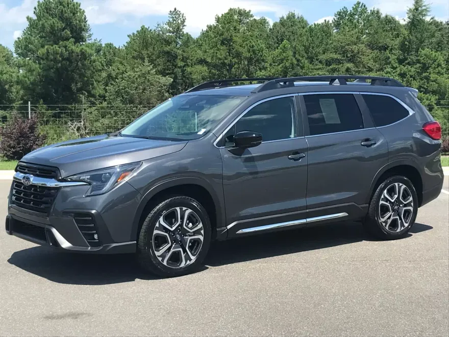 2025 Subaru Ascent Limited photo 1