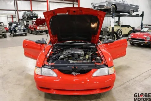 1994 Ford Mustang GT Convertible photo 2