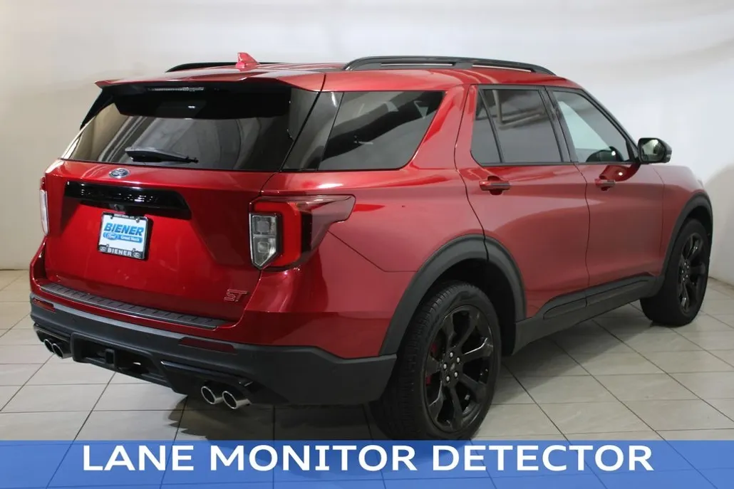 2020 Ford Explorer ST photo 1