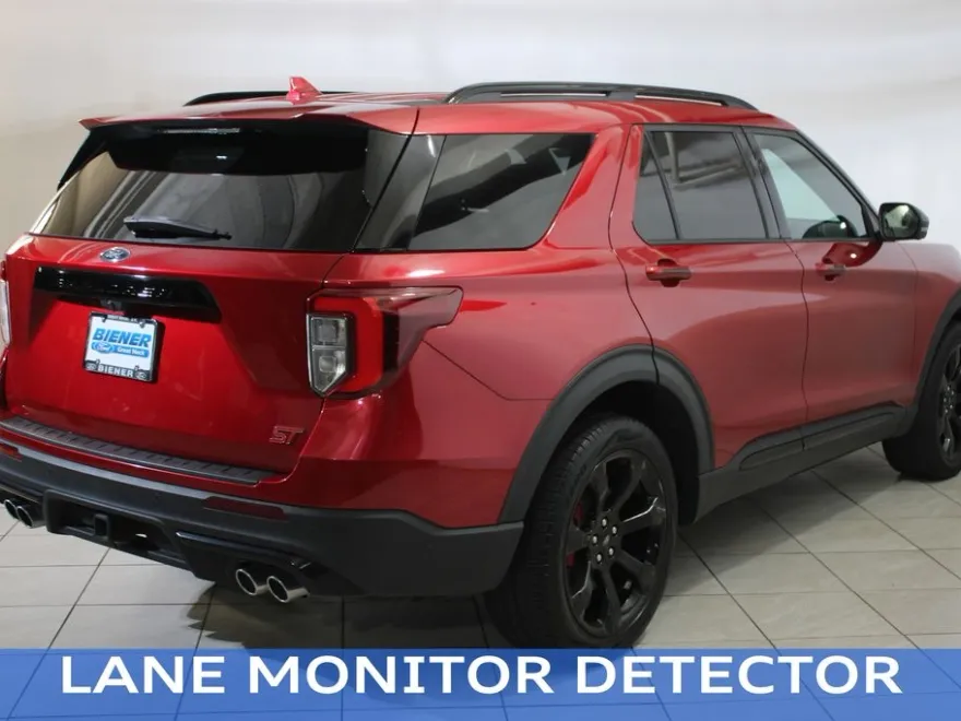 2020 Ford Explorer ST photo 1