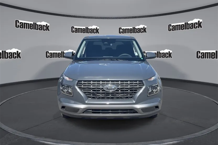 2023 Hyundai Venue SE photo 1