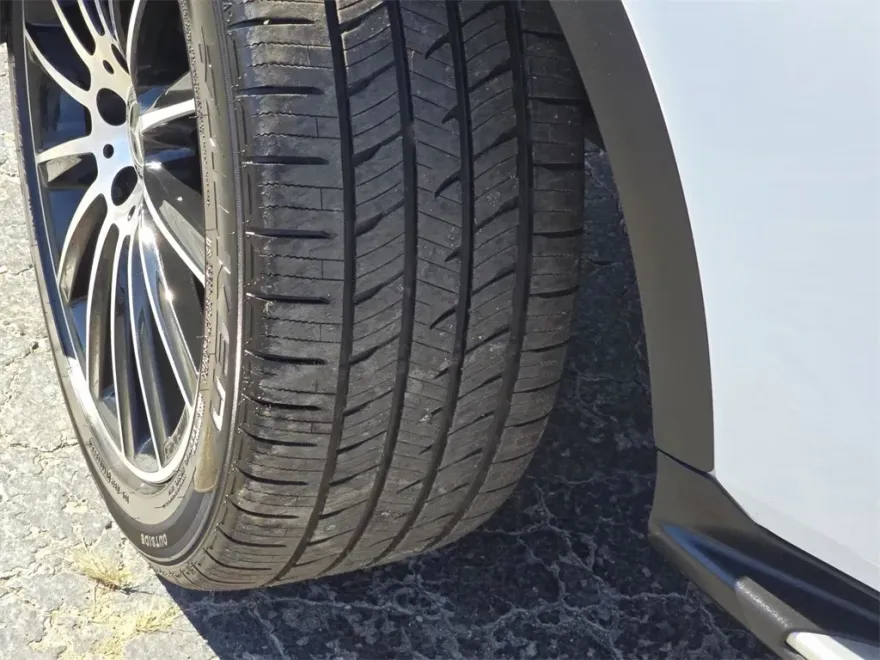 2021 Mercedes Benz GLC 300 photo 1
