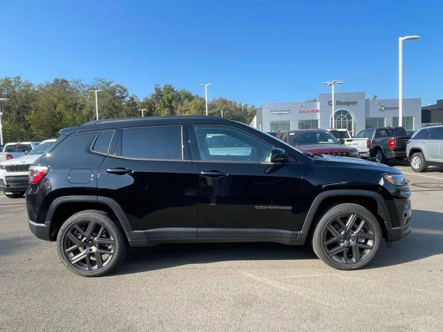 2026 Jeep Compass Limited photo 1