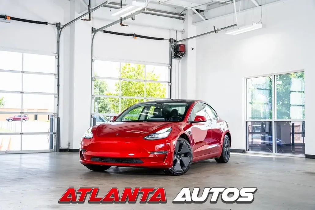 2021 Tesla Model 3 Standard Range Plus photo 1