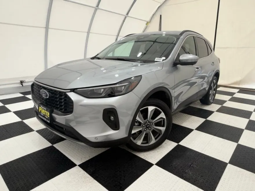 2024 Ford Escape Platinum photo 1