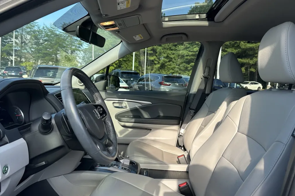 2022 Honda Pilot Special Edition photo 1