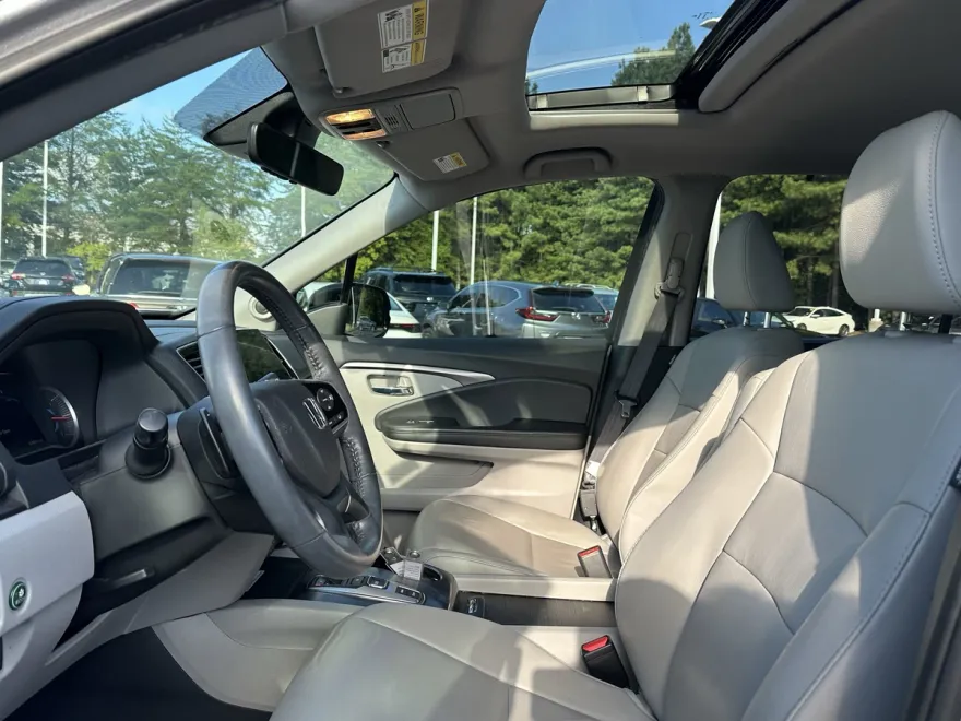 2022 Honda Pilot Special Edition photo 1