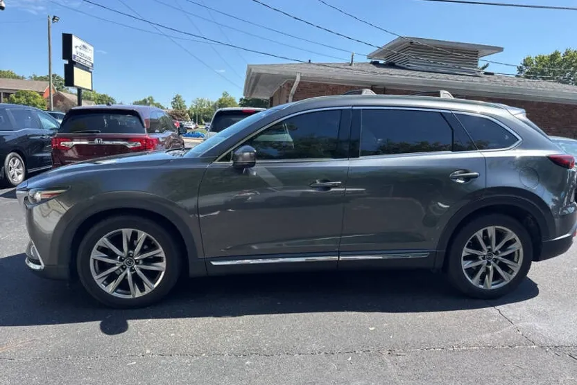 2018 Mazda CX-9 Grand Touring photo 1