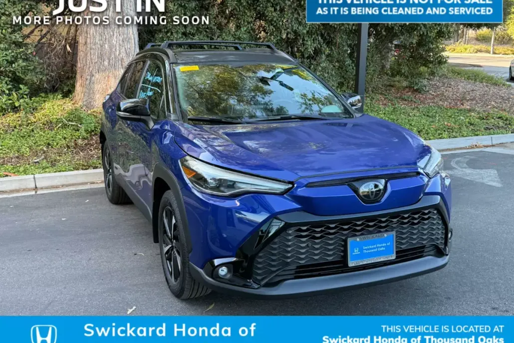 2024 Toyota Corolla Cross Hybrid XSE photo 1