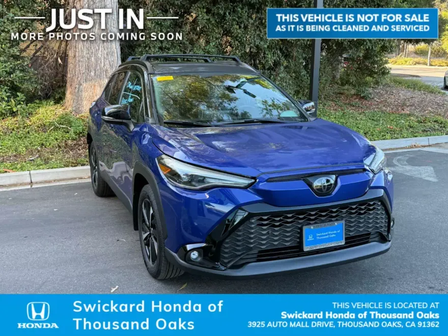 2024 Toyota Corolla Cross Hybrid XSE photo 1