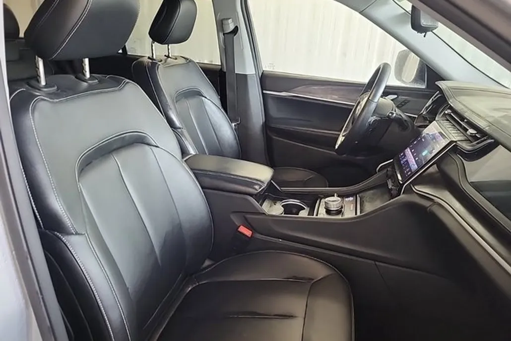 2022 Jeep Cherokee Limited 4xe photo 1