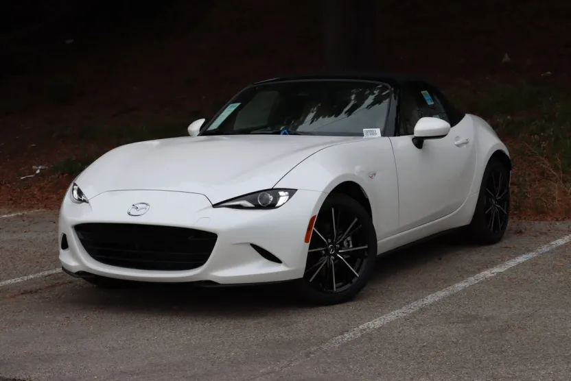 2025 Mazda MX-5 Miata Miata Grand Touring photo 1