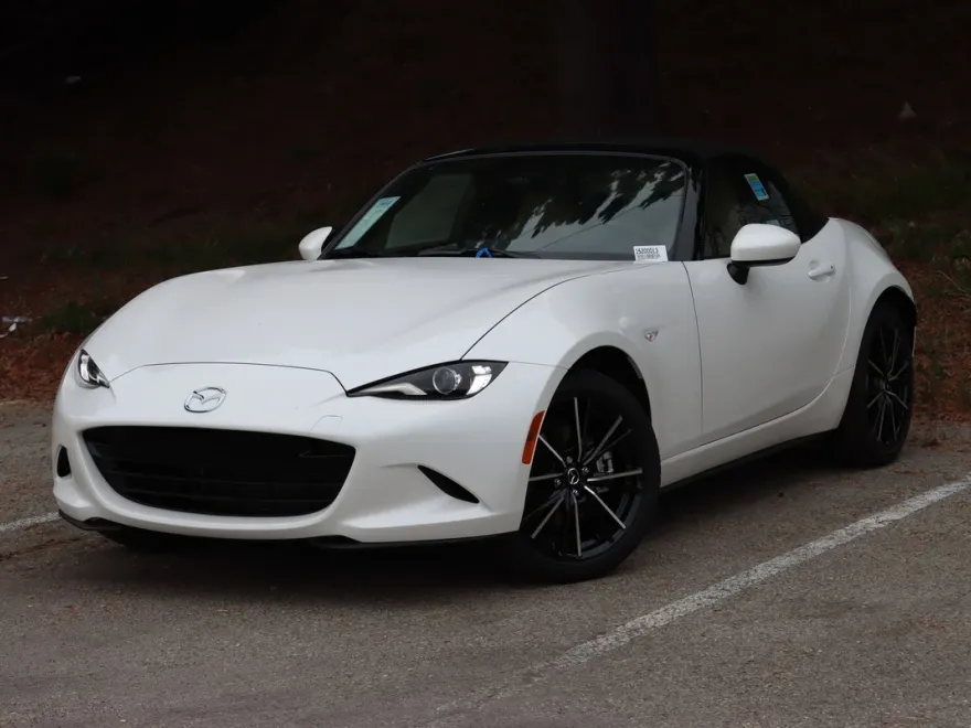 2025 Mazda MX-5 Miata Miata Grand Touring photo 1