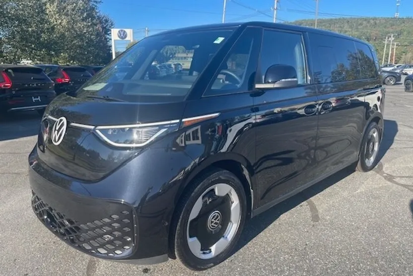 2025 Volkswagen ID. Buzz Pro S photo 1