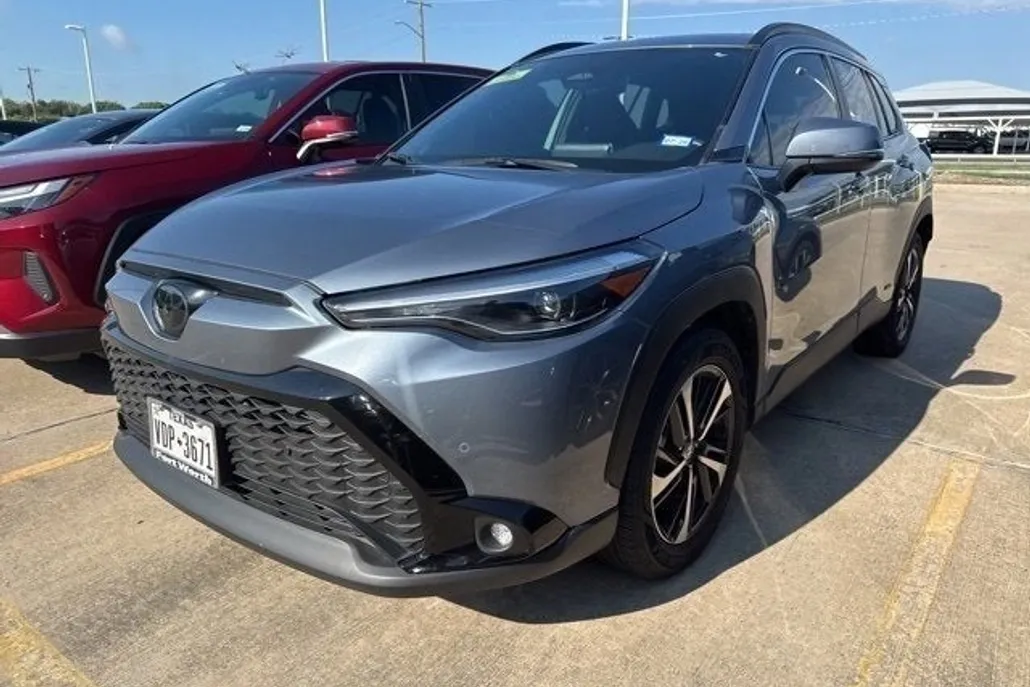 2024 Toyota Corolla Cross Hybrid XSE photo 1