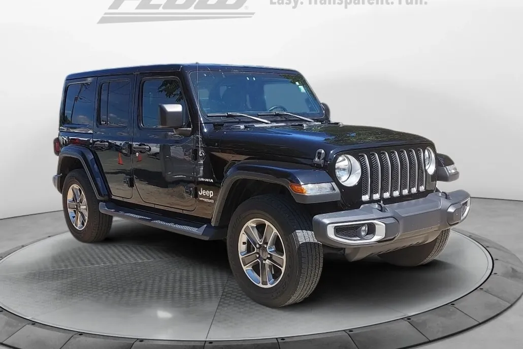 2020 Jeep Wrangler Unlimited Sahara photo 1
