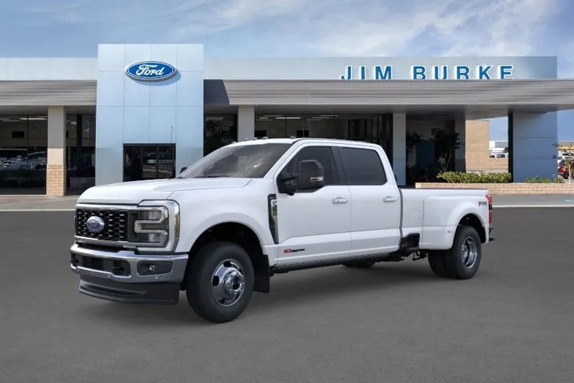 2026 Ford F-350 Lariat photo 1