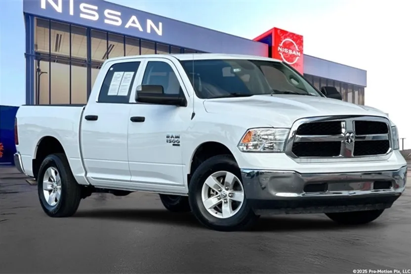 2023 Ram 1500 Classic SLT photo 1