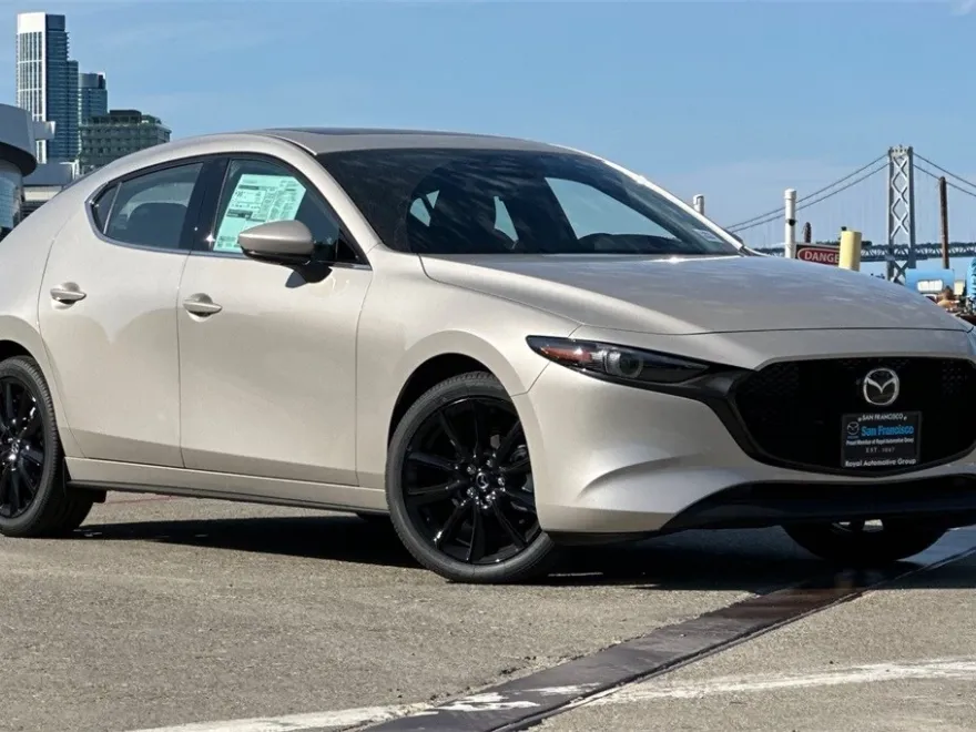 2025 Mazda Mazda3 Hatchback 2.5 s Premium photo 1