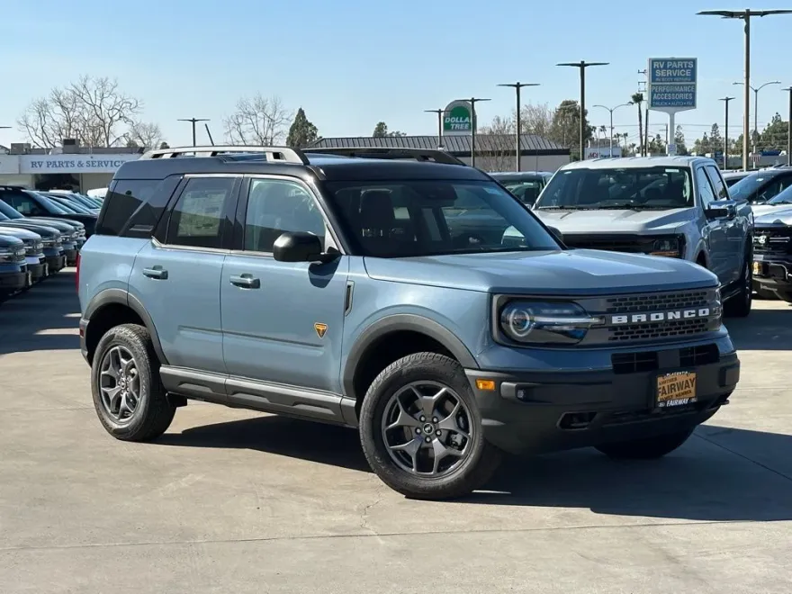 2024 Ford Bronco Sport Badlands photo 1