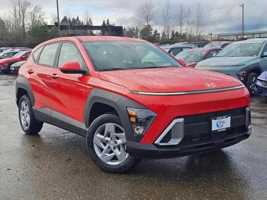2025 Hyundai Kona SE photo 1
