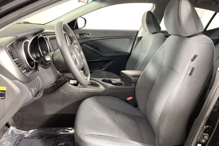 2015 Kia Optima LX photo 1