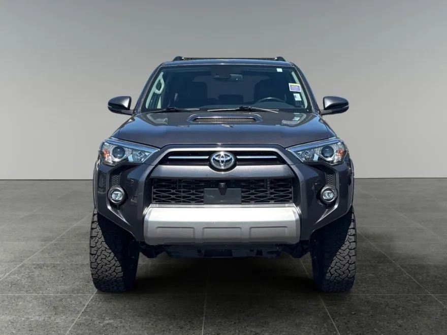 2023 Toyota 4Runner TRD Off-Road Premium photo 1