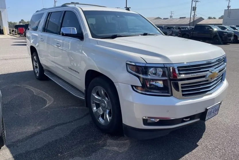 2015 Chevrolet Suburban LTZ photo 1