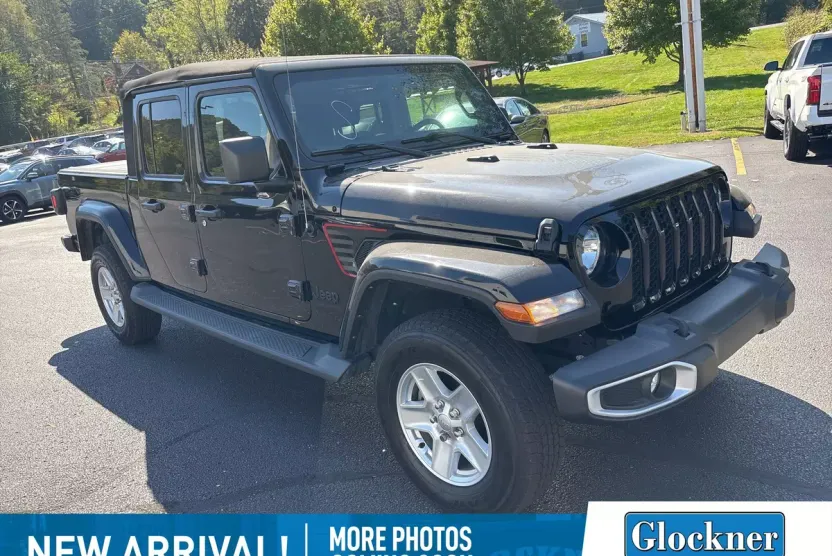 2022 Jeep Gladiator Sport photo 1