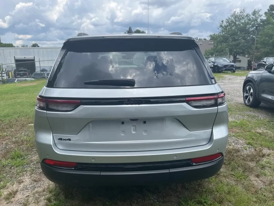 2023 Jeep Grand Cherokee Altitude X photo 1