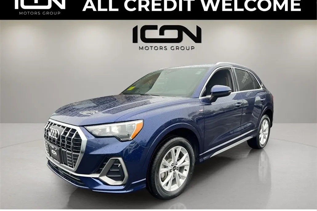 2022 Audi Q3 S line Premium photo 1