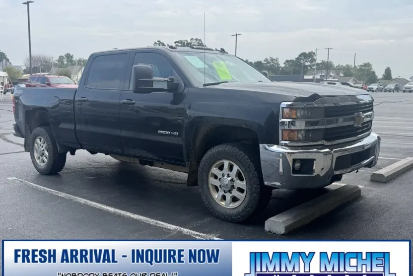 2015 Chevrolet Silverado 2500HD LT photo 1