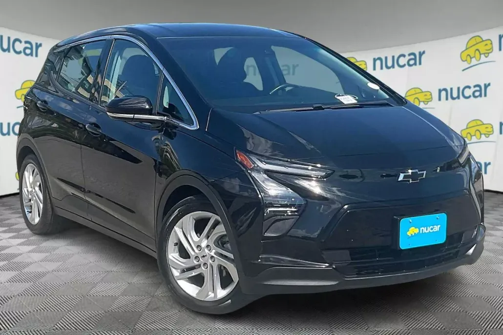 2023 Chevrolet Bolt EV 1LT photo 1